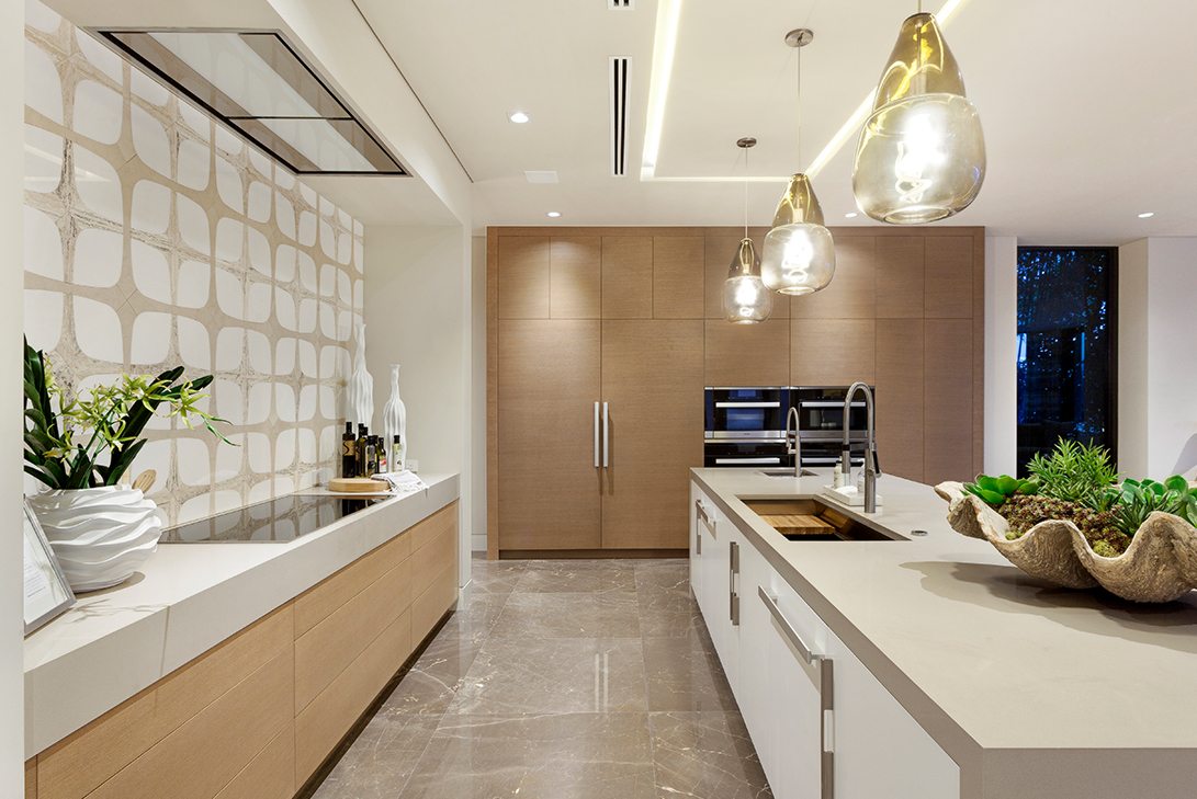Contemporary Gold Coast Kitchen