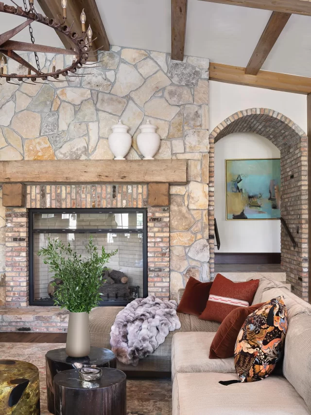 Brick and natural stone are making a stylish comeback—bringing timeless texture and earthy elegance back into modern interiors #brick #stone #archway #architecture #luxuryhomes #interiordesign #delraybeach #fireplace #brickfireplace