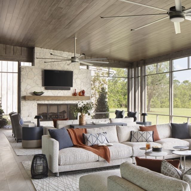 Porch goals 😍 #porch #porchstyle #ranchhome #ranchliving #pinecreeksportingclub