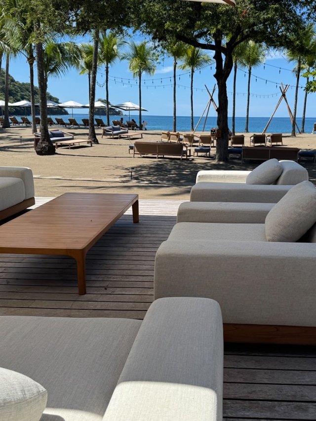 Pura Vida! We had an amazing site visit in Costa Rica last week 🇨🇷🌴☀️🌊 #sitevisit #puravida #costarica #interiordesign #luxuryhomes #costaricahouses #luxurydesign @inverseproject