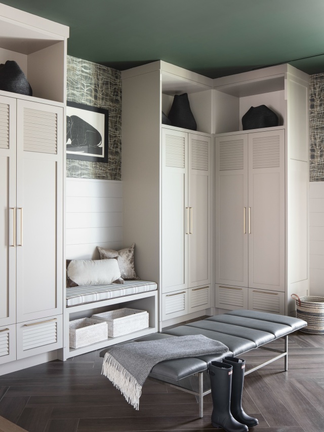 The perfect mudroom, where storage meets style 😍 #mudroom #mudroomdesign #organization #ranchlife #ranchliving