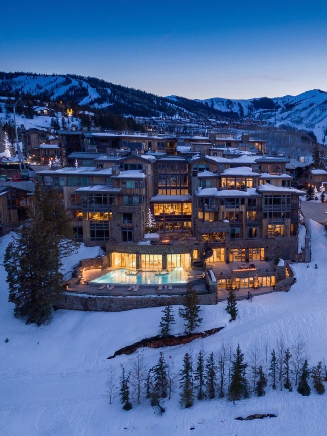 Deer Valley - elegant, cozy mountain luxury 🏔️⛷️❄️ #deervalley #deervalleyresort #utahdesign #skichalet #luxuryhomes #skiinskiout #luxuryinteriordesign #parkcity