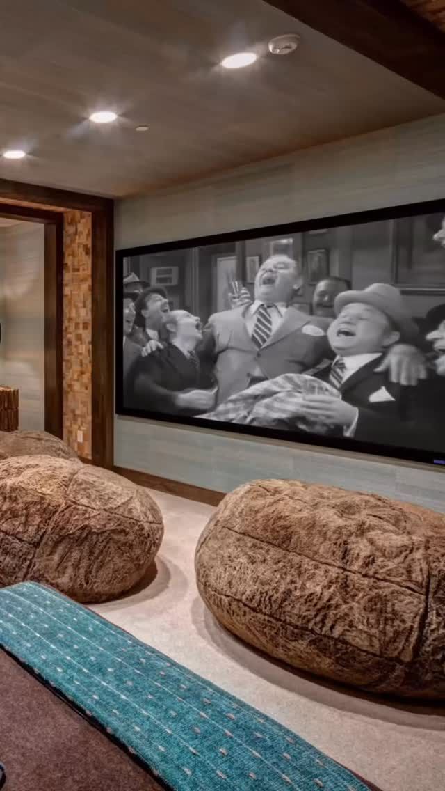 Hello December ❤️🎄 #interiordesign #luxuryhomes #interiors