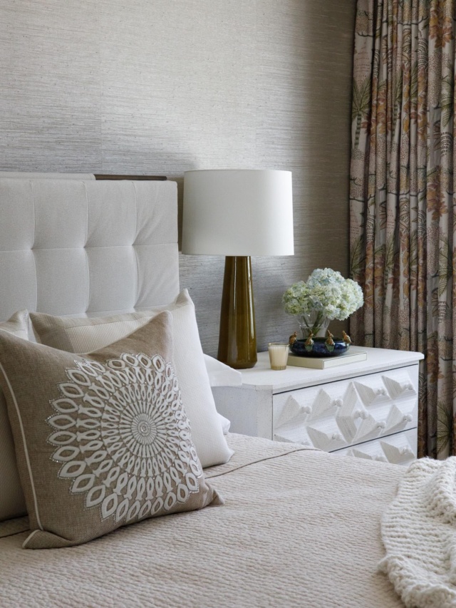 VIP Vibe 🤩 #bedroomdesign #interiordesign #luxuryhomes #guestbedroom #palmbeach