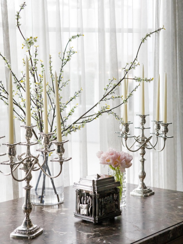 The difference between ordinary design and extraordinary is always in the details #palmbeach #luxuryhomes #interiordesign #designdetails #southflorida