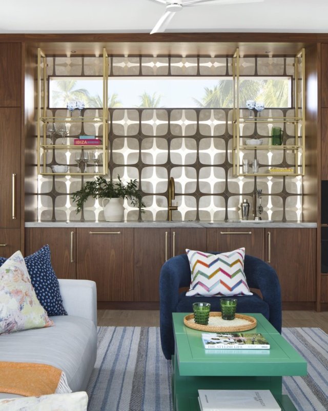 When in doubt, choose the statement tile. A moment for Marc Thee’s “Modern Overlay” for @audreylanetile
