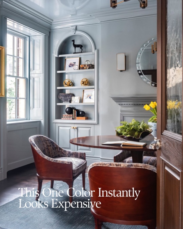 Sherwin Williams Mineral Deposit gives you that “didn’t try too hard, but everything looks perfect” effect…which is exactly what luxury interiors aim for. @sherwinwilliams