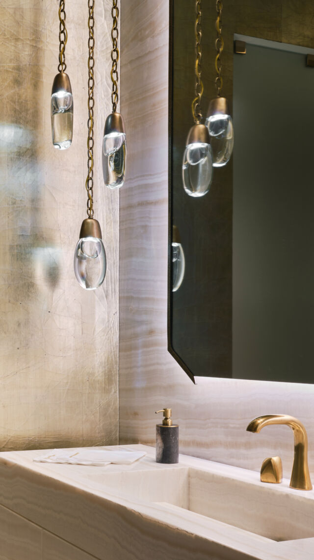 Statement-making scale, check. Sculptural form, check.

The lighting in these guest suites sets the tone for a great visit.